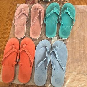 UGG flip flops 12 4 Pair
